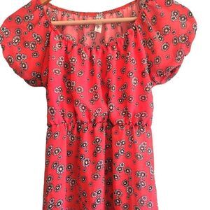 ‎Bella D Coral Floral Daisy Baby Doll Top